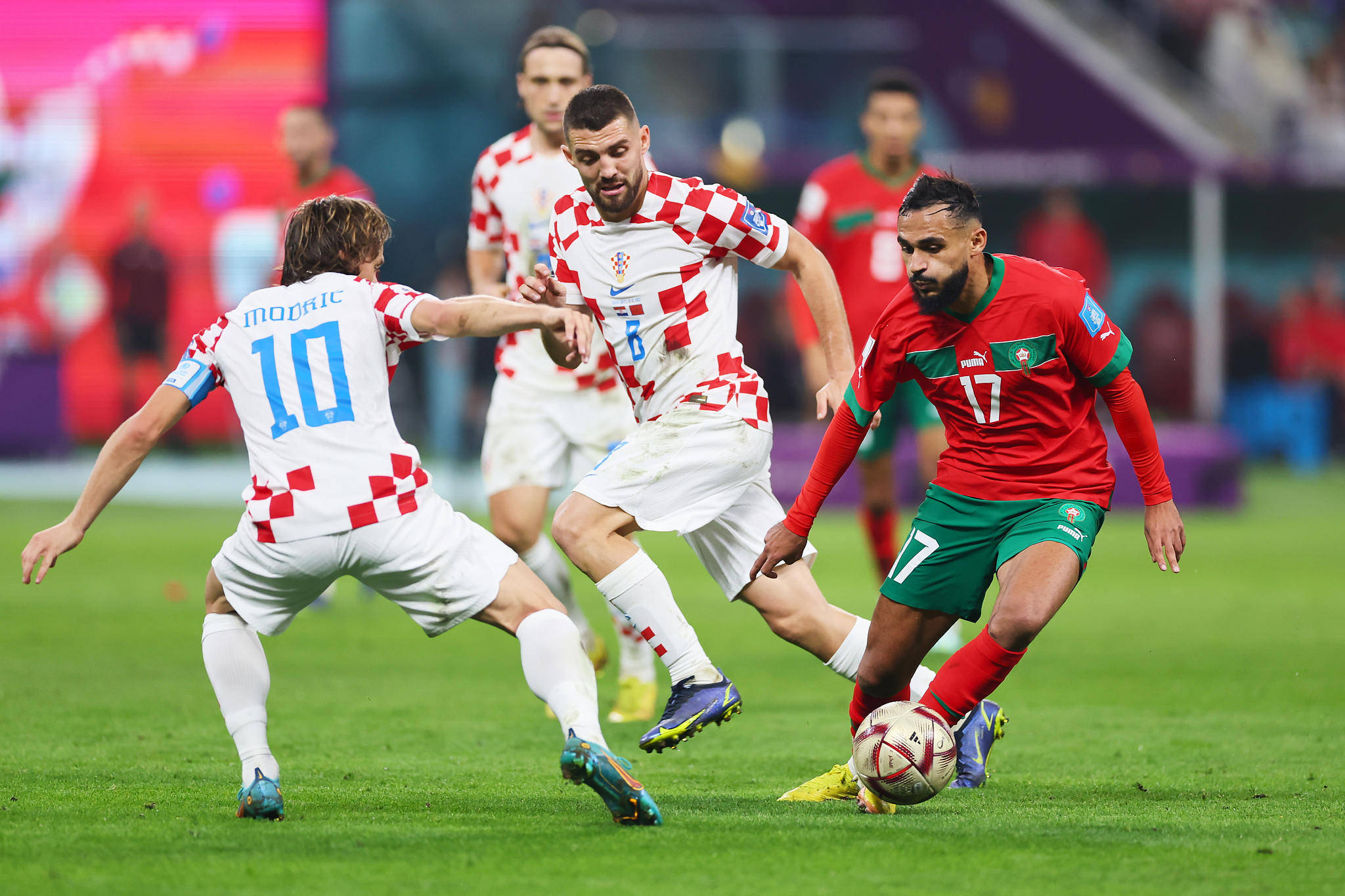 包含C罗连续十二场比赛得分超过战术调整,MAD挑战极限!的词条 包含C罗连续十二场比赛得分超过战术调整,MAD挑战极限!的词条