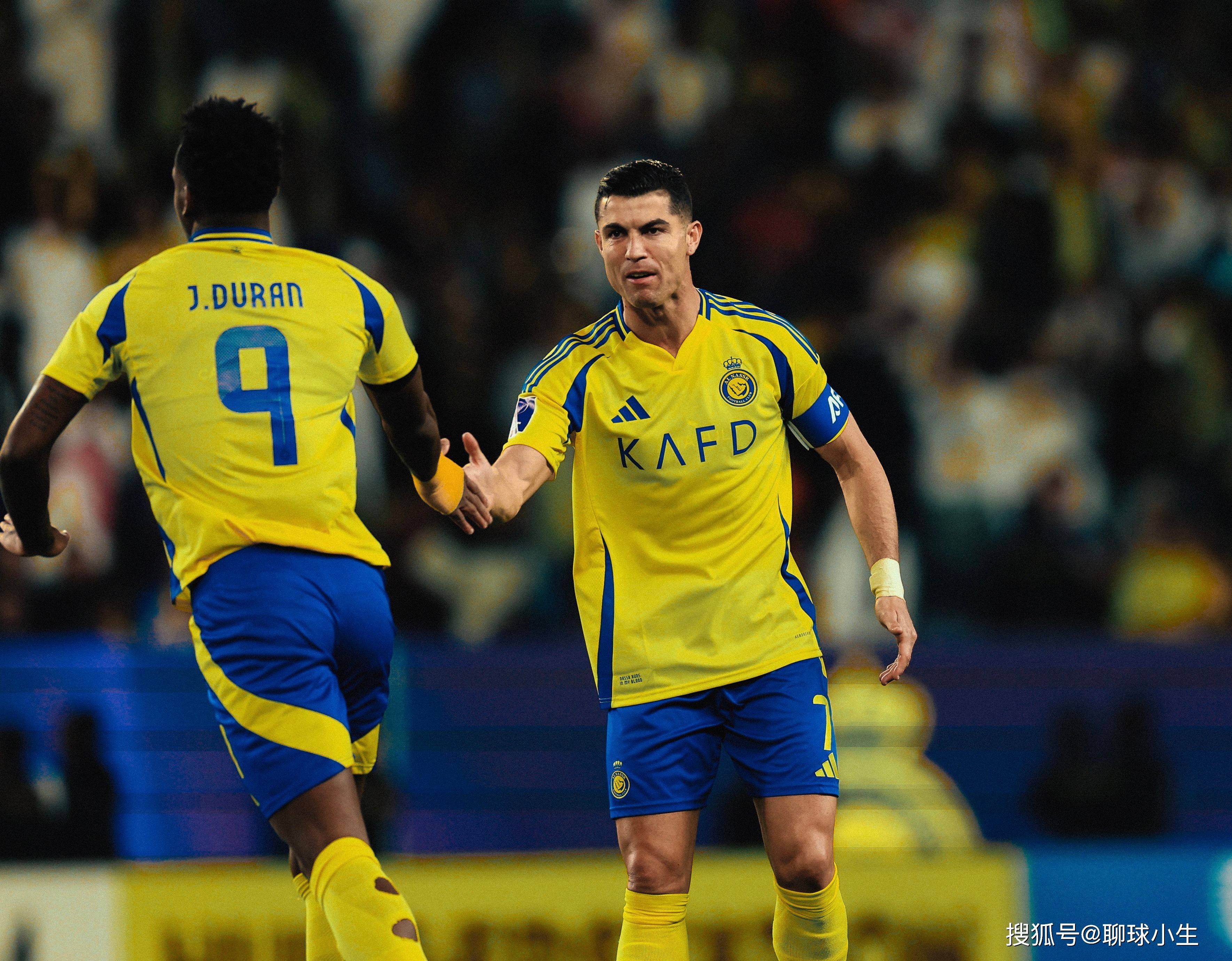 包含C罗连续十二场比赛得分超过战术调整,MAD挑战极限!的词条 包含C罗连续十二场比赛得分超过战术调整,MAD挑战极限!的词条